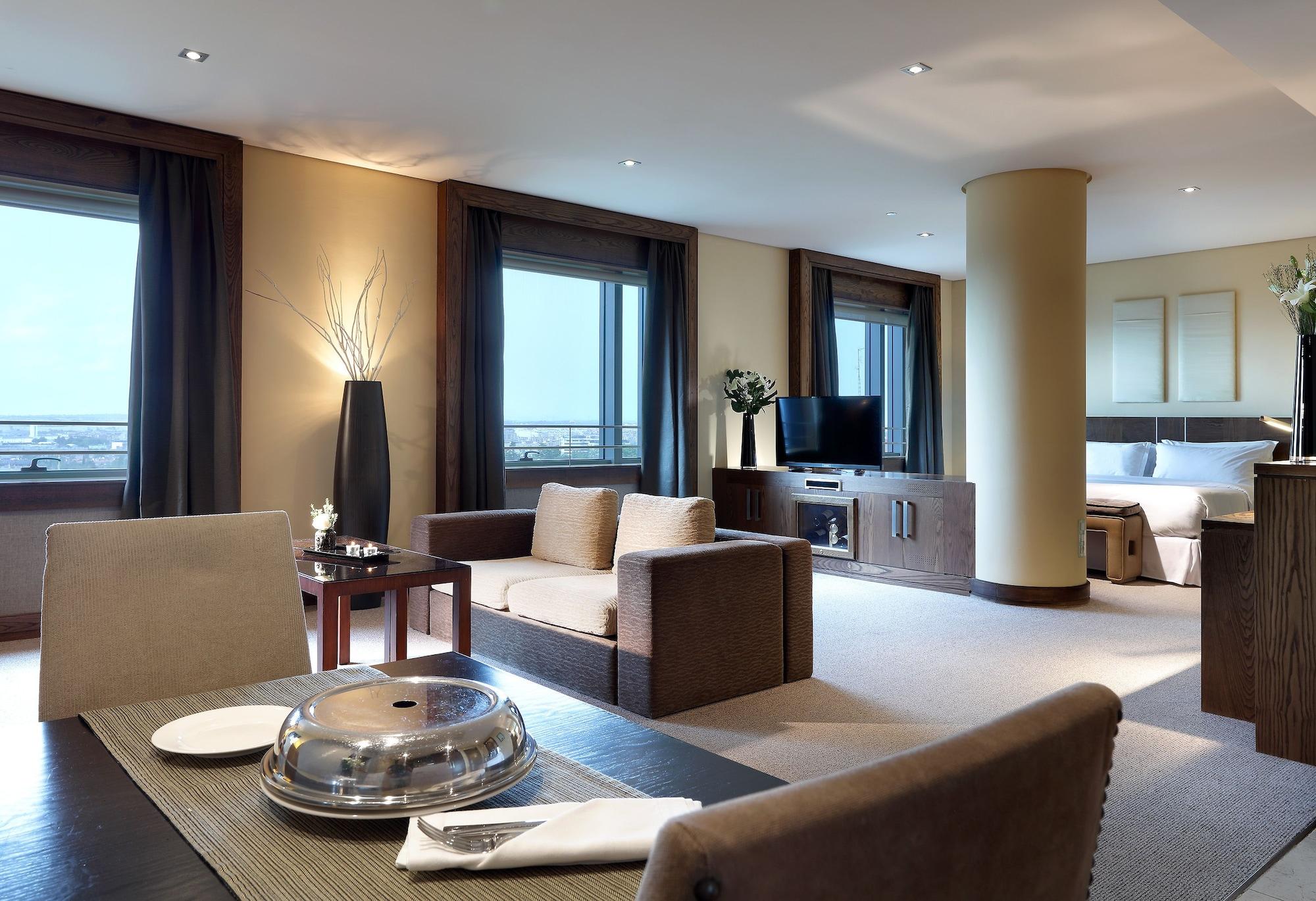 Eurostars Suites Mirasierra Мадрид Экстерьер фото