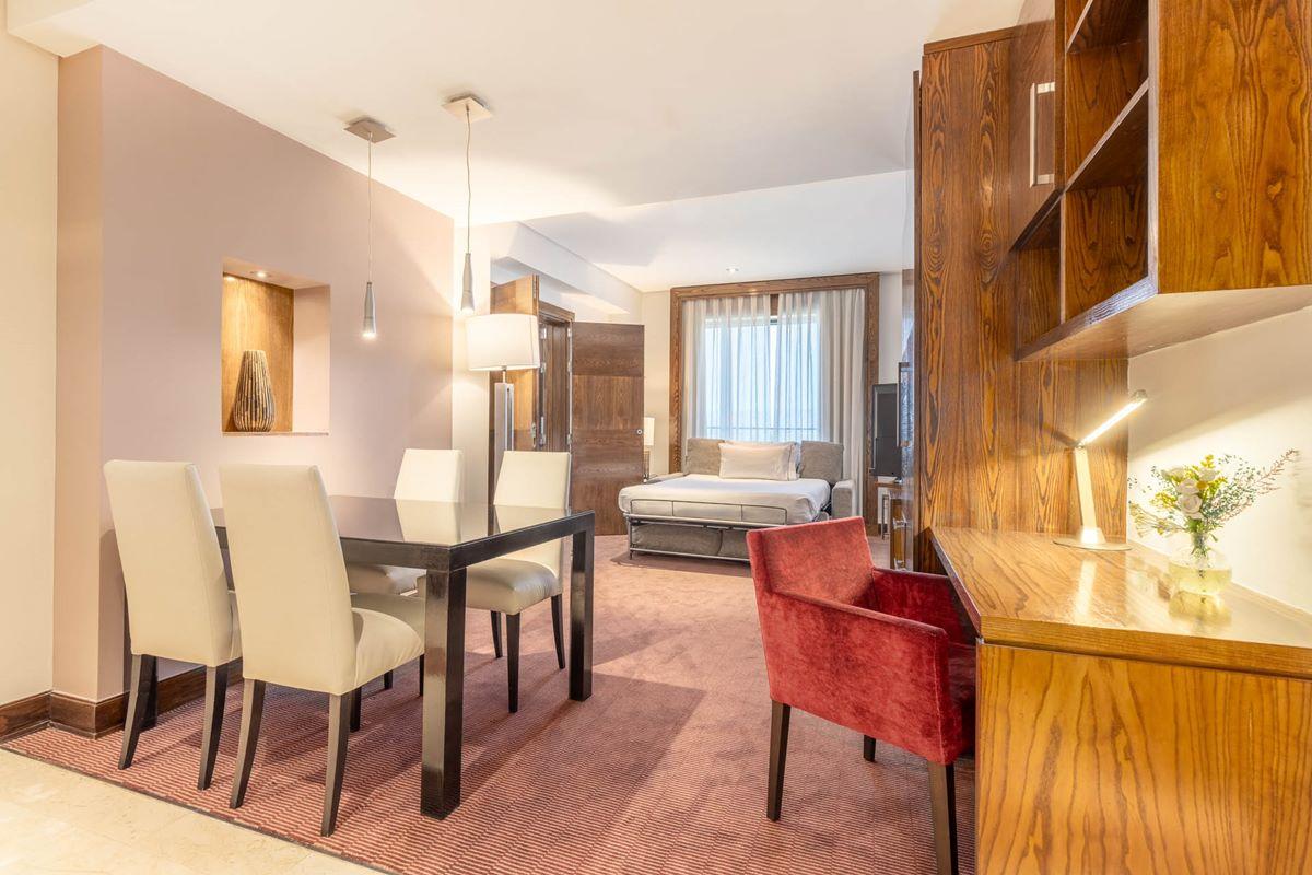 Eurostars Suites Mirasierra Мадрид Экстерьер фото Suite