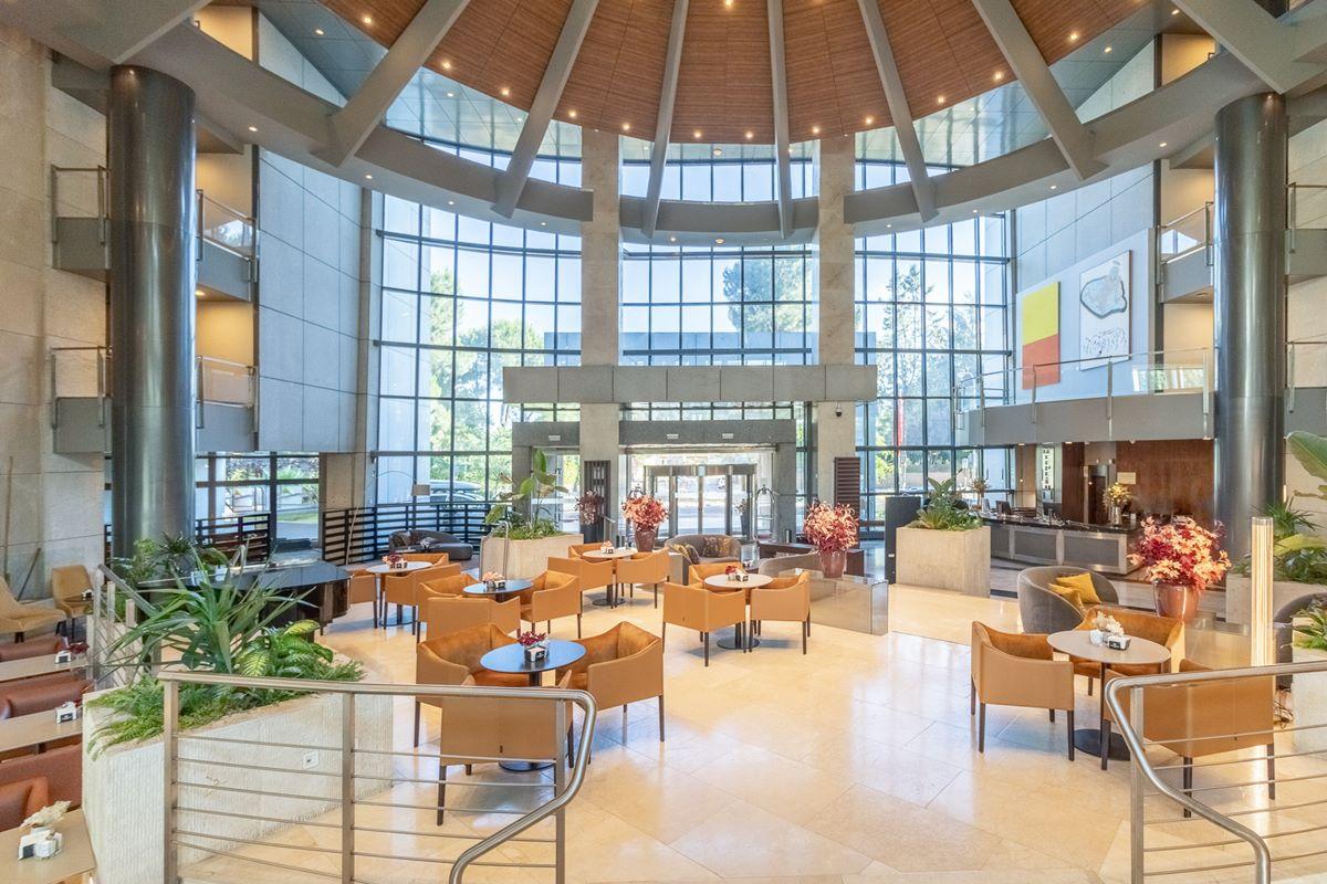 Eurostars Suites Mirasierra Мадрид Экстерьер фото The lobby of the hotel