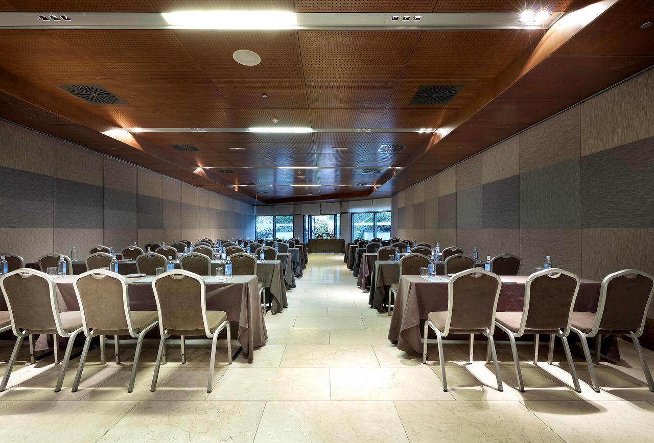 Eurostars Suites Mirasierra Мадрид Экстерьер фото The cafeteria